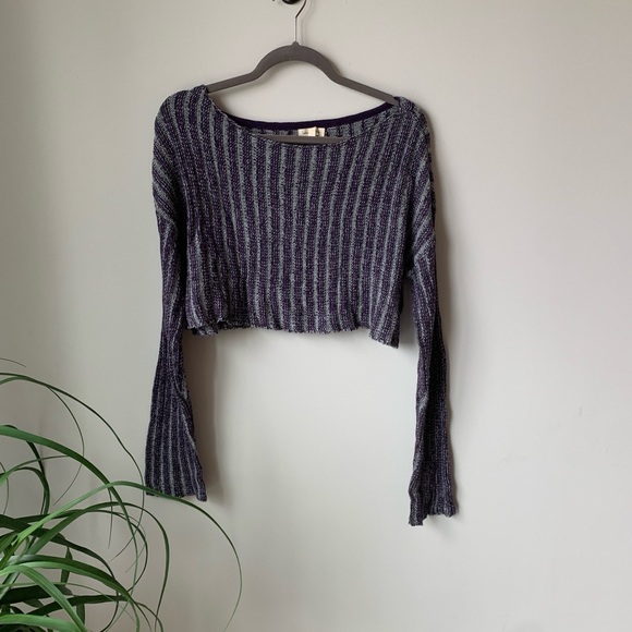 Urban Outfitters Cropped Sweater - Picture 1 of 5